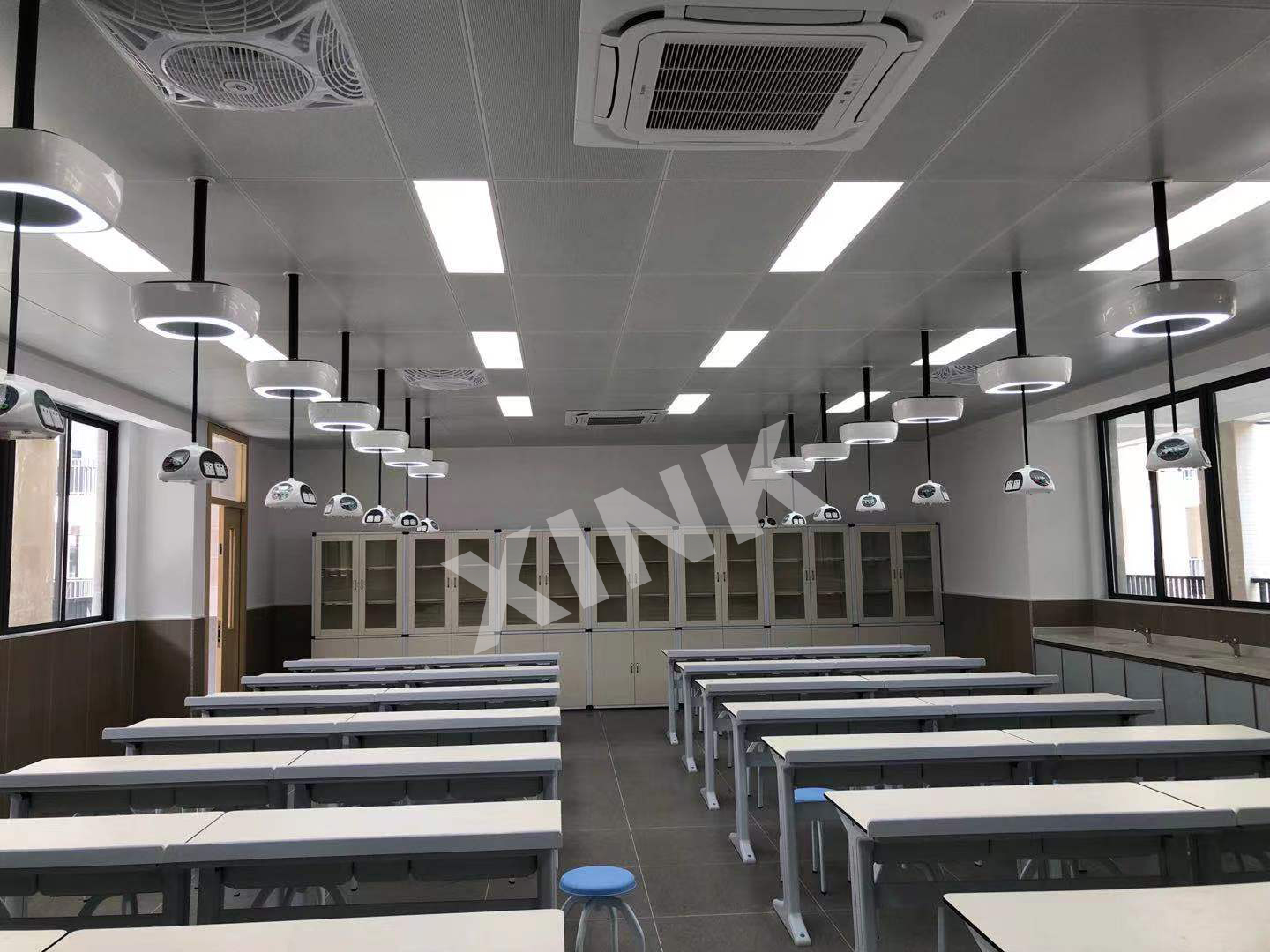 <a href='http://www.dgshyi.cn/' target='1' style='font-size:14px; font-weight:bold; color:#0080ff;'>物理實驗室</a>